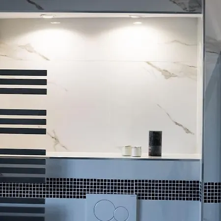 Loft Con Terrazzino+free Park+wi-fi Daire *