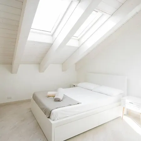 Loft Con Terrazzino+free Park+wi-fi *
