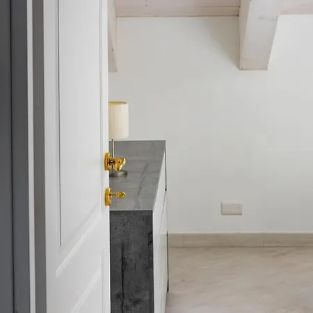 Loft Con Terrazzino+free Park+wi-fi Daire