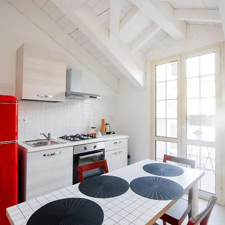 Daire Loft Con Terrazzino+free Park+wi-fi Torino